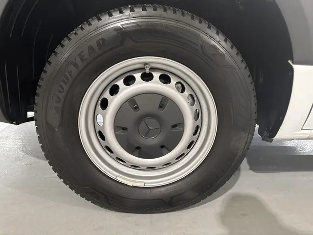 Mercedes-Benz Sprinter 315 1.9 CDI 2024 Diesel 11