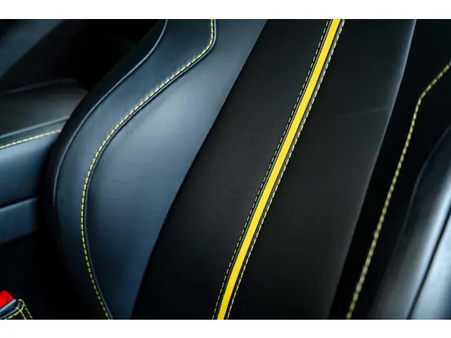 Aston Martin V12 Vantage S 2014 Benzine 51