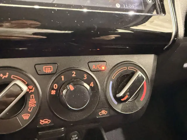 Suzuki Swift HB 1.2 Dualjet Select Navi 2019 Benzine 14