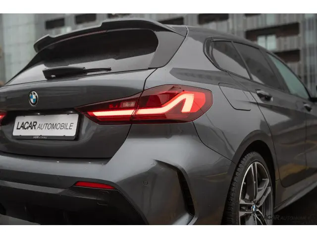 BMW 1 Serie 118d High Executive I M Sport 2021 Diesel 32