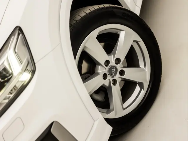 Audi Q2 35 TFSI S-Line Sport 2019 Benzine 38