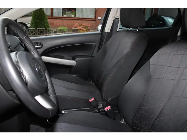 Mazda 2 1.3 Hanabi 2013 Benzine 10