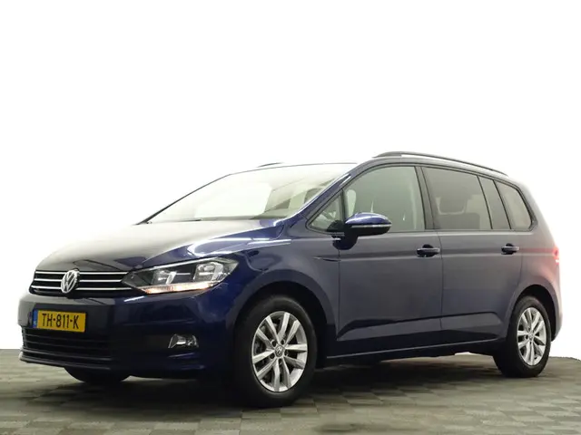 Volkswagen Touran 1.2 TSI Highline- 2018 Benzine