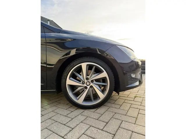 SEAT Leon 1.8 TSI - FR Connect - 180 PK 2016 Benzine 9