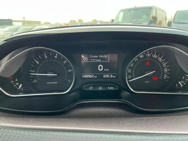 Peugeot 2008 1.2 PureTech Style 2015 Benzine 17