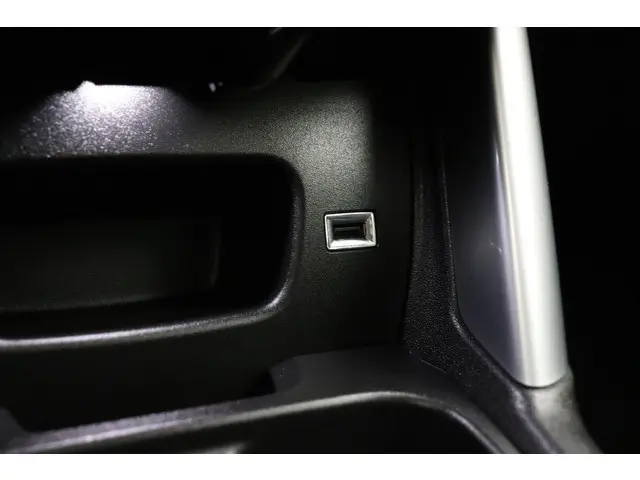 Citroën C3 Aircross 1.2 PureTech S&S Shine 2019 Benzine 27