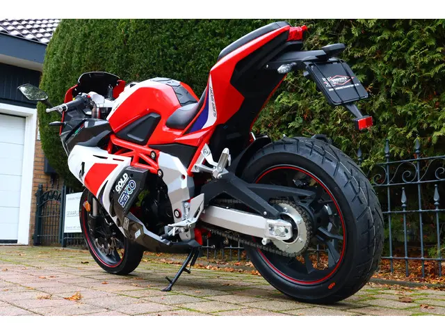 Yamaha YZF R125 TRMOTOR 125 GP-ONE [A1 A2] 2026 Benzine 6