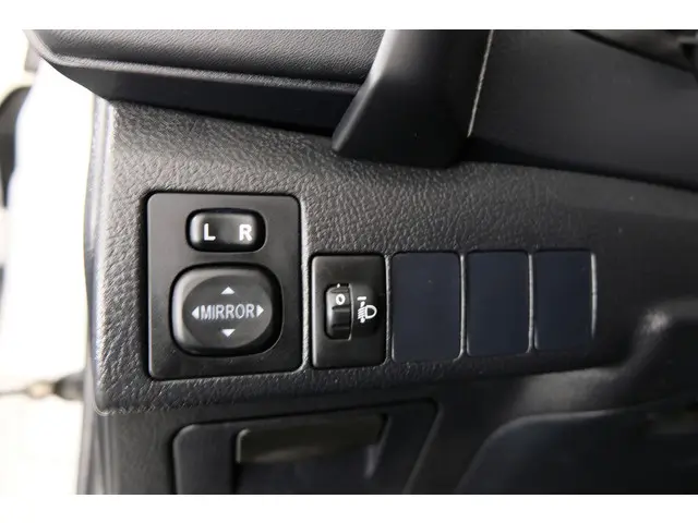 Toyota Auris Touring Sports 1.8 Hybrid 2016 Benzine 27