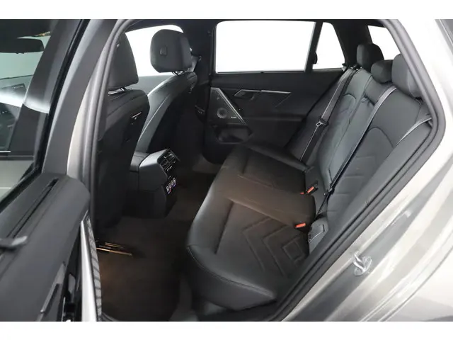BMW 5 Serie Touring 550e xDrive 2025 Hybride Benzine 14