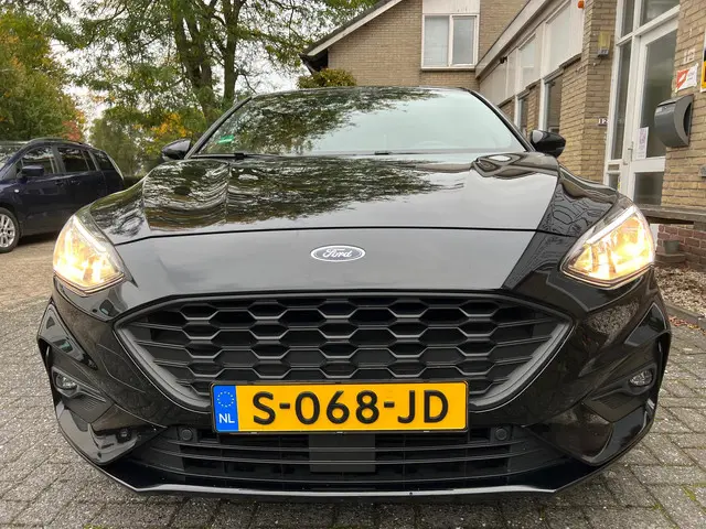 Ford Focus 1.0 EcoBoost ST Line Business 2018 Benzine 44