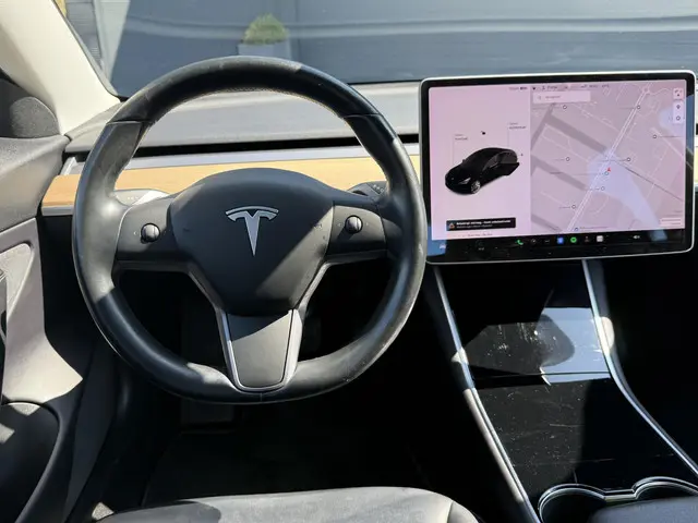 Tesla Model 3 3