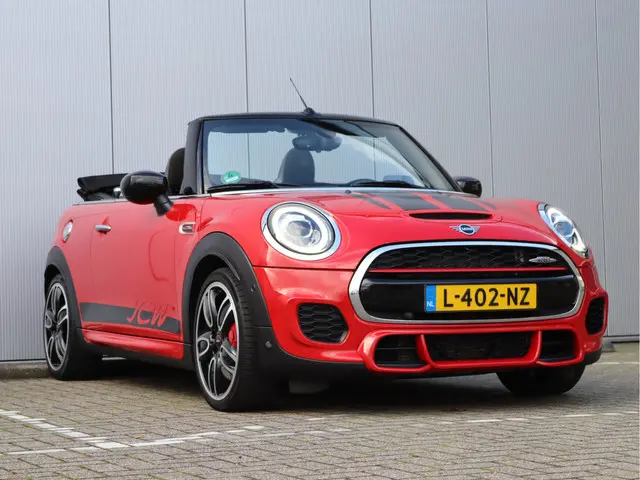 MINI Cooper Cabrio John Works Chili 2020 Benzine 22