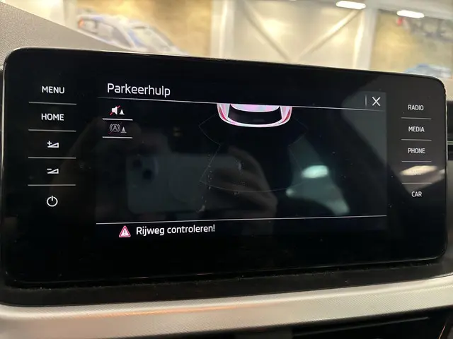 Škoda Kamiq 1.0 Tsi 110pk Ambition 2022 Benzine 9