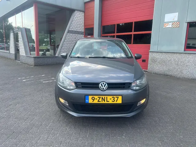Volkswagen Polo 1.2 TSI highline 2014 Benzine 2