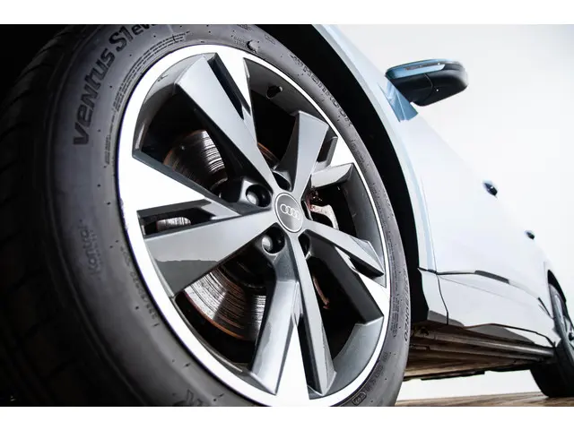 Audi Q4 e-tron 40 Edition 77 kWh 2022 Elektrisch 13