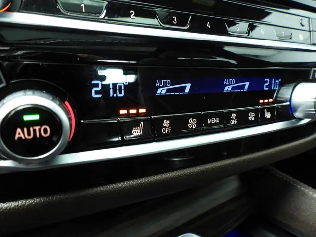 BMW 6 Serie Gran Turismo 630i 2020 Benzine 35