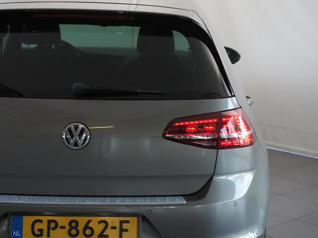 Volkswagen Golf 1.4 TSI Highline R - Line 2014 Benzine 4