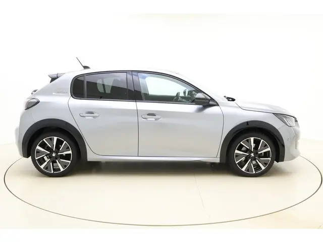 Peugeot 208 1.2 PureTech GT-Line 2020 Benzine 9