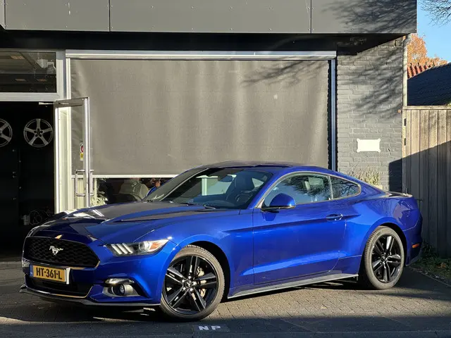 Ford Mustang Fastback 2.3 EcoBoost 2016 Benzine