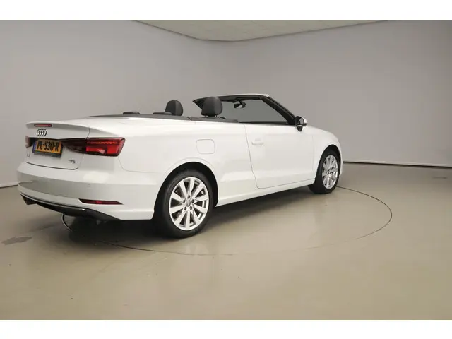 Audi A3 Cabriolet 1.5 TFSI CoD S-Tronic 2017 Benzine 2