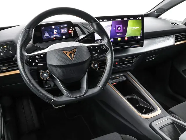 CUPRA Born Adrenaline 62 kWh 230pk 2022 Elektrisch 31