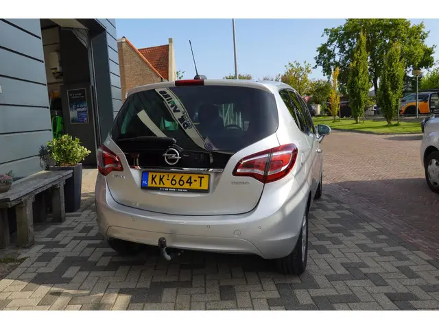 Opel Meriva 1.4 Turbo Blitz rijklaarprijs 2016 Benzine 4
