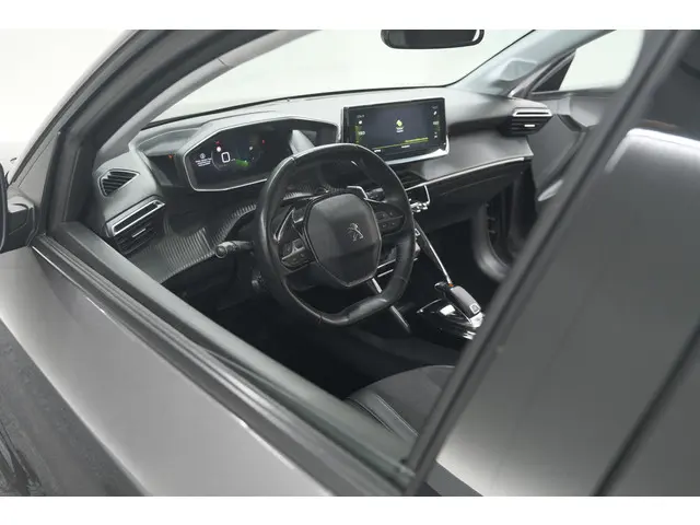 Peugeot 208 2