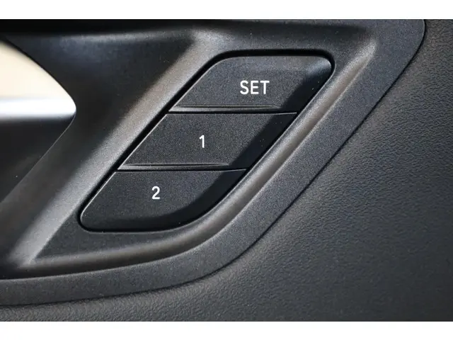 BMW 1 Serie 120 2024 Benzine 25