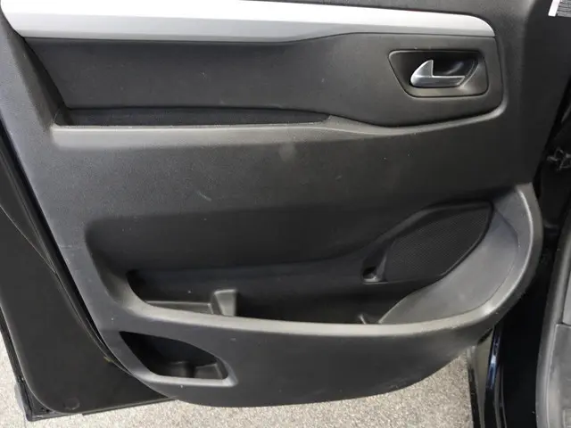 Opel Vivaro 2.0 BlueHDi 145PK Automaat 2024 Diesel 6