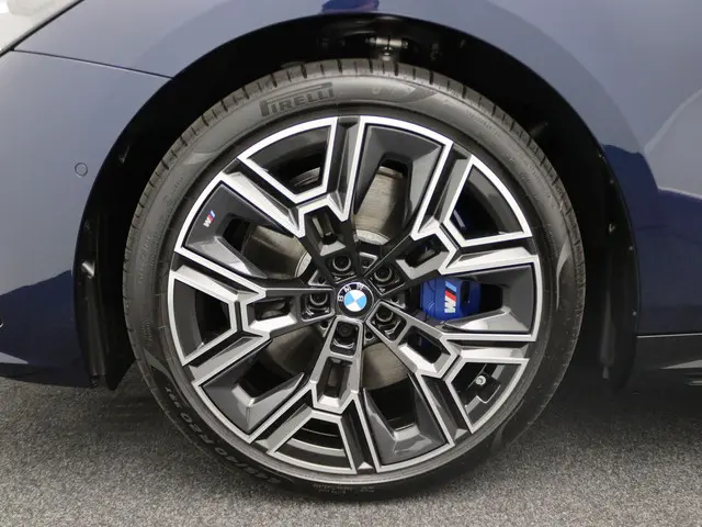 BMW i5 Touring eDrive40 2025 Elektrisch 8