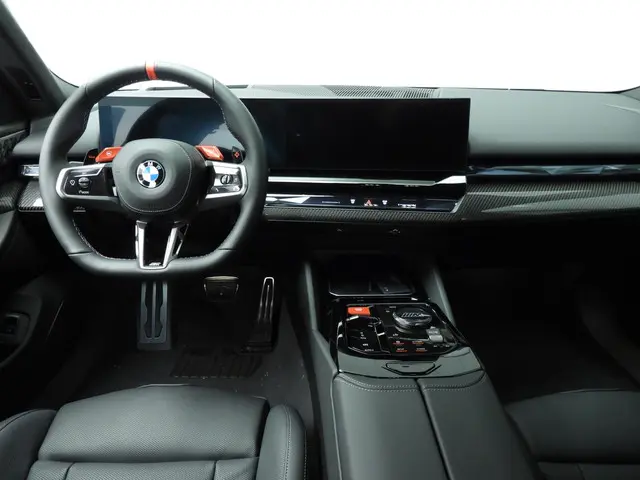 BMW M5 Touring 2026 Hybride Benzine 10