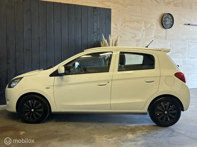 Mitsubishi Space Star 1.0 Entry 2015 Benzine 9