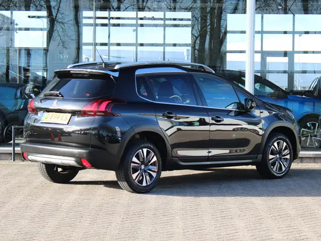 Peugeot 2008 1.2 PureTech Allure 2019 Benzine 6