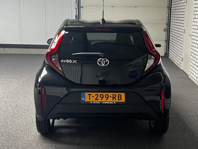 Toyota Aygo X 1.0 VVT-i MT first 2023 Benzine 6
