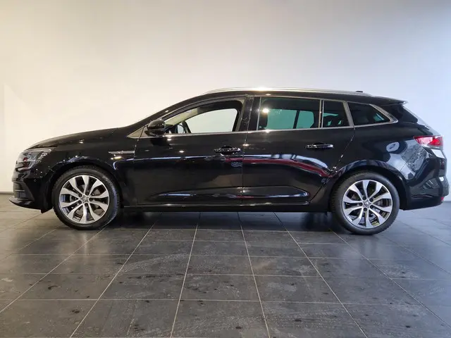 Renault Mégane Estate 1.3 TCe 140 Techno 2023 Benzine 17