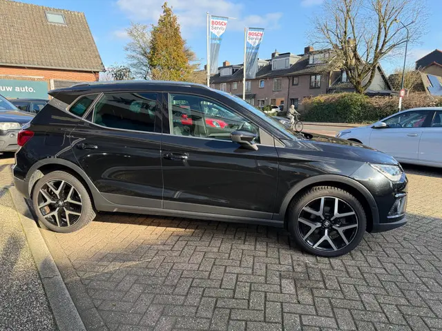 SEAT Arona 1.0 TSI FR Business Intense Plus 2020 Benzine 4