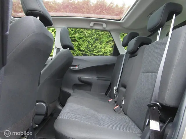 Toyota Verso-S 1.3 VVT-i AUTOMAAT - 29.000 KM !!! 2014 Benzine 10