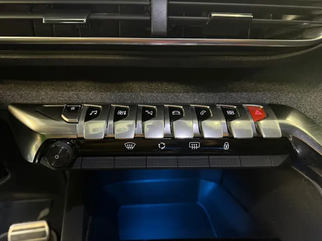 Peugeot 5008 1.6 e-THP GT-Line - 7 personen 2018 Benzine 57