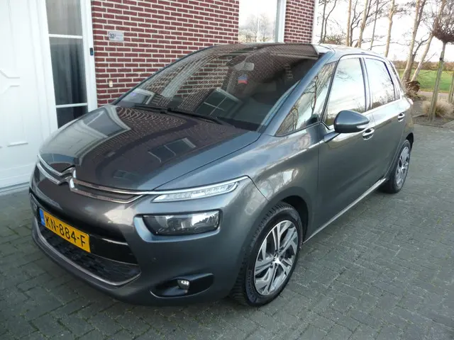 Citroën C4 Picasso 1.2 PureTech Intensive 2016 Benzine 2