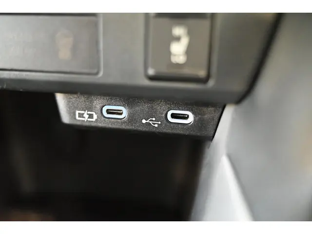 Mazda 2 Hybrid 1.5 Centre-line 2025 Hybride Benzine 28