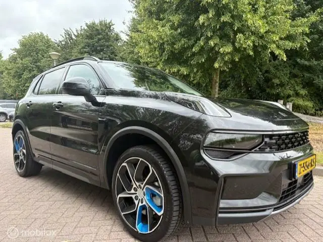 Lynk & Co 01 1.5 Black 2022 Hybride Benzine 3