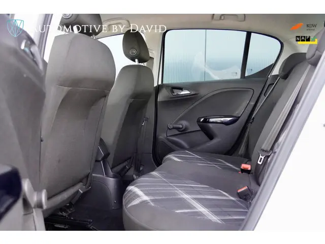 Opel Corsa 1.0 TURBO 116 pk COLOR EDITION 2015 Benzine 39