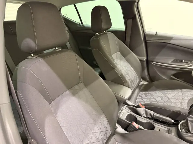 Opel Astra HB 1.0 Turbo 120 Years Edition 2019 Benzine 24