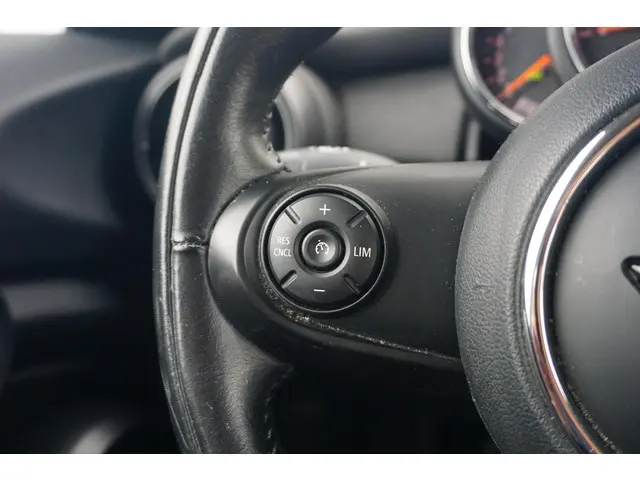 MINI 5-Deurs 1.5 One First 2018 Benzine 11