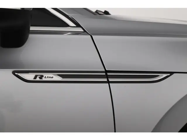 Volkswagen Arteon 1.5 TSI Business R 2019 Benzine 51
