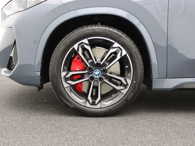 BMW iX1 eDrive20 2025 Elektrisch 8