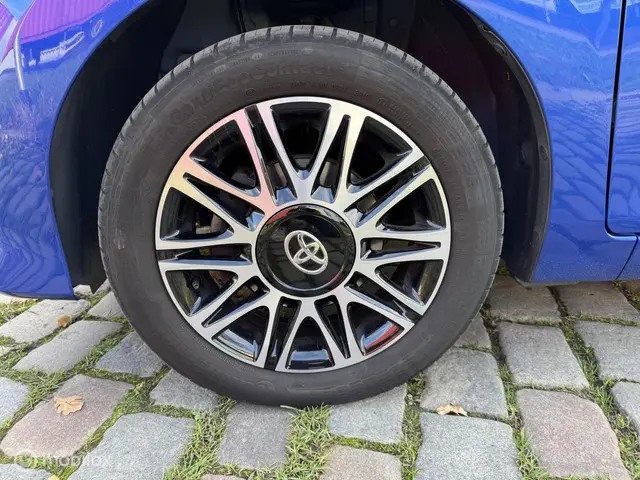 Toyota Aygo 1.0 VVT-i x-clusiv 2019 Benzine 10