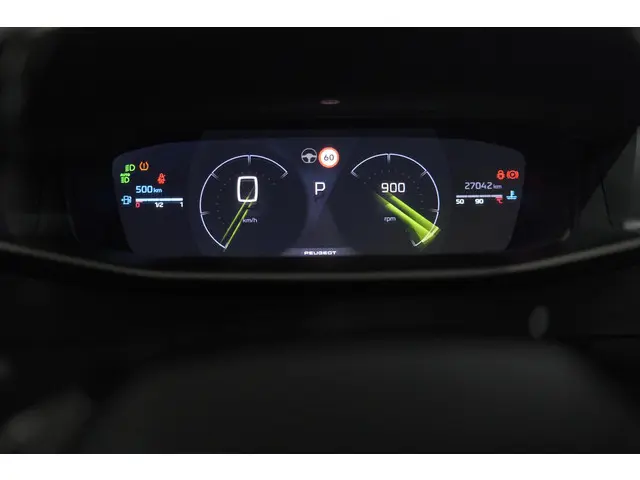 Peugeot 2008 PureTech 130 EAT8 GT 2024 Benzine 50