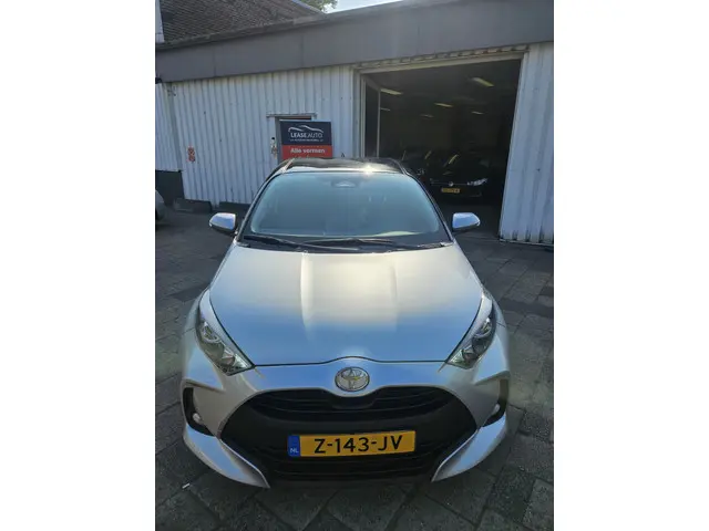 Toyota Yaris 1.5 Hybrid 115 Active 2024 Hybride Benzine 3