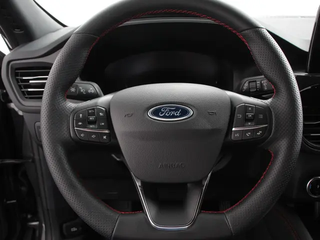 Ford Kuga 2.5 PHEV 225pk ST-Line X 2023 Hybride Benzine 15